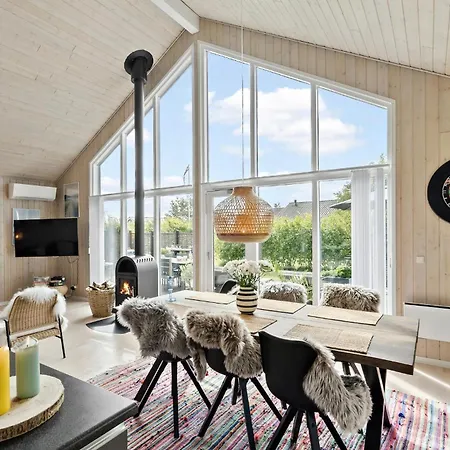 Gorgeous In With Kitchen