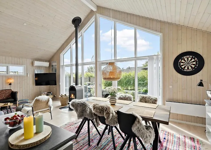 Gorgeous In With Kitchen